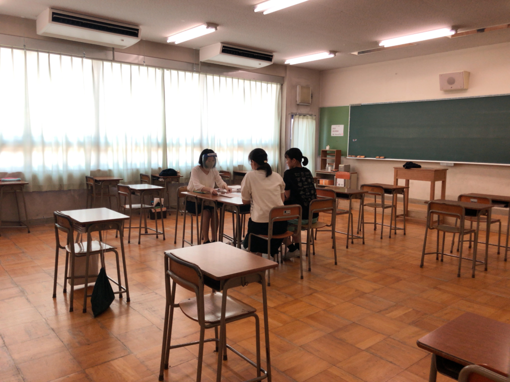 １学期個人懇談が行われています。